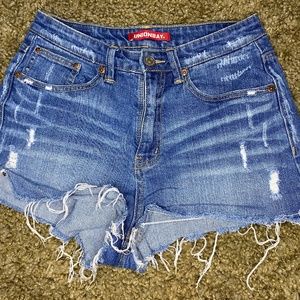 UNION BAY CUTOFF DENIM SHORTS